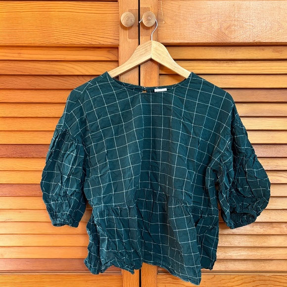 Lovely Green Blouse - Picture 1 of 3